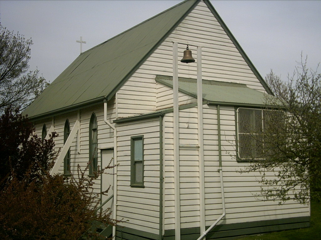 St Pauls Yarra Glen bell