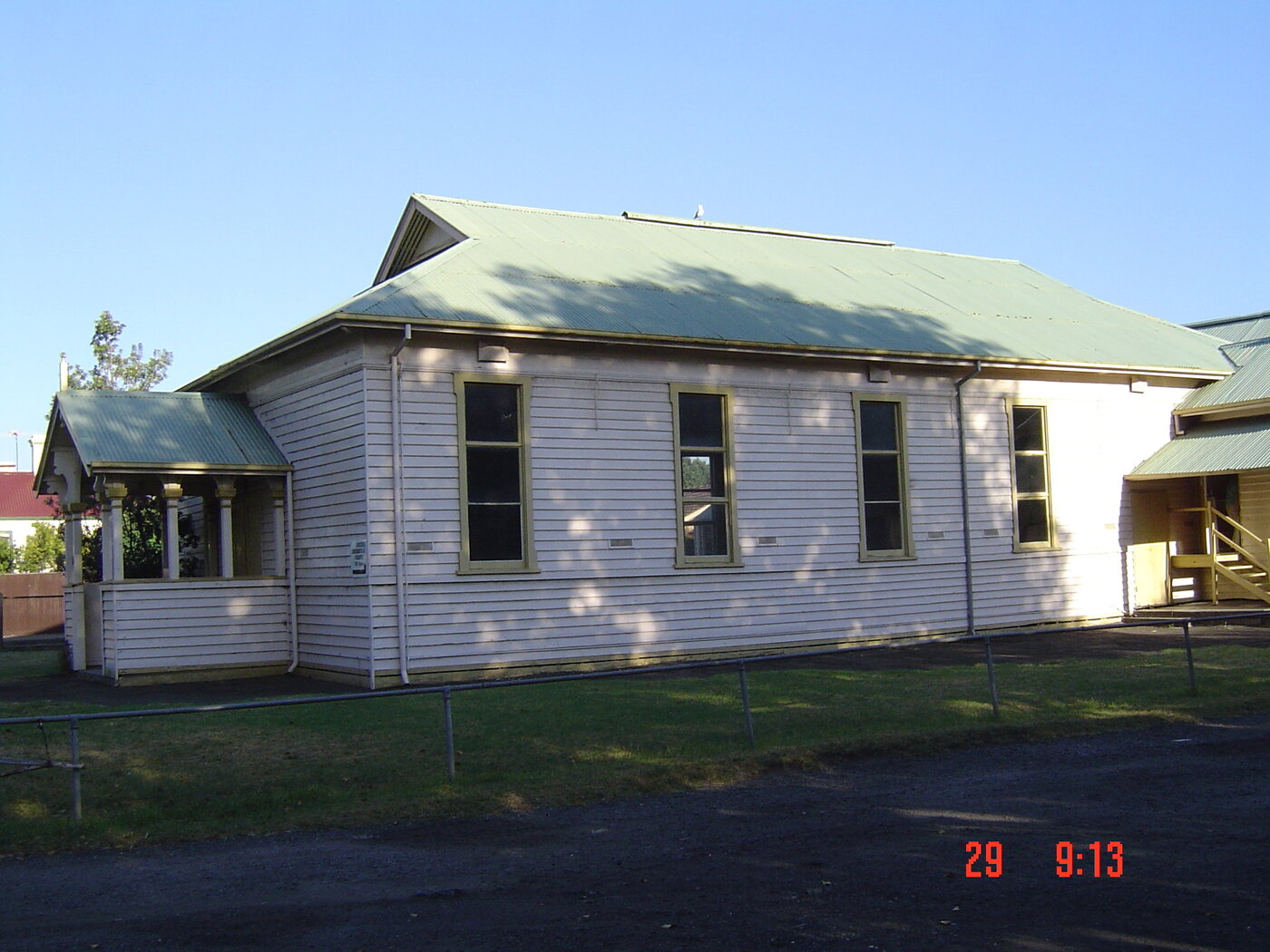 Holy Trinity Hall Willimstn.jpg